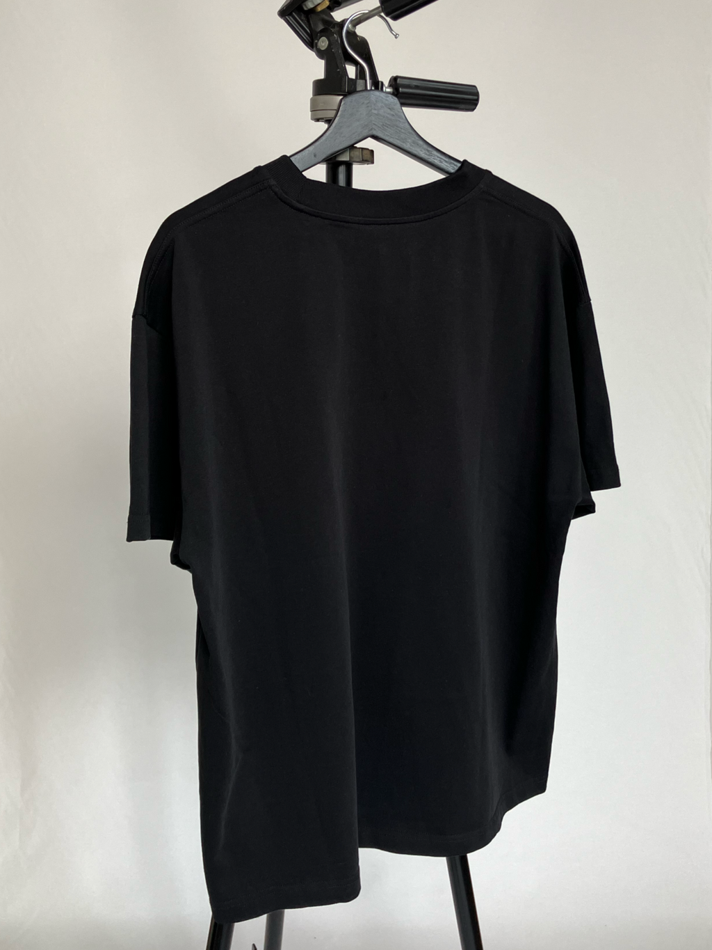 bread shirt