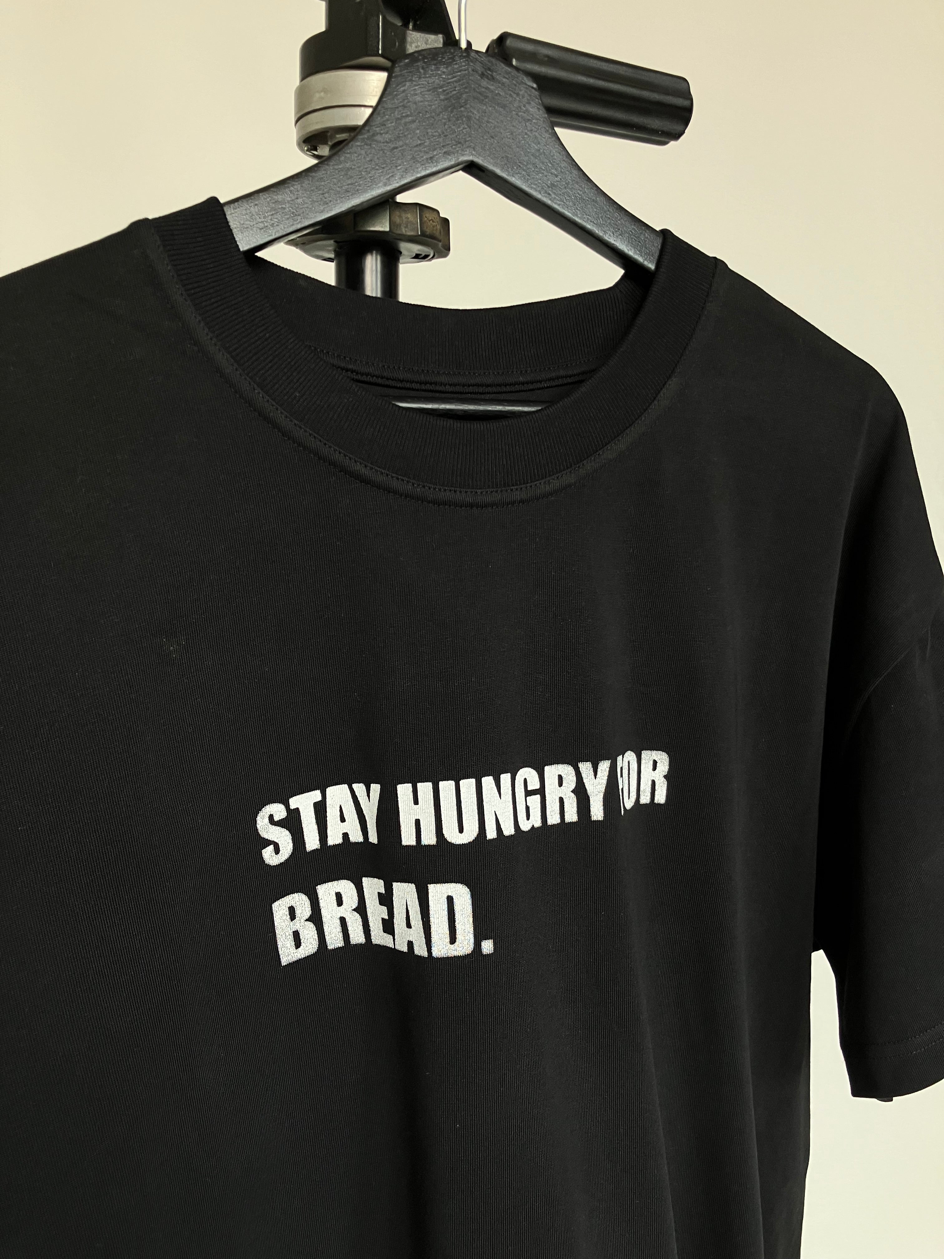 bread shirt